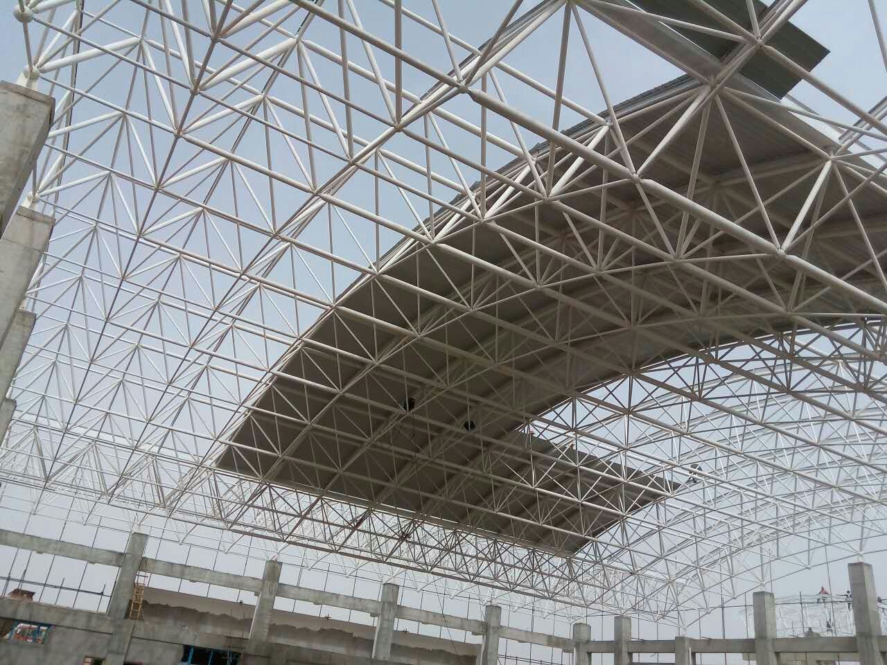 镇江青岛一汽网架
